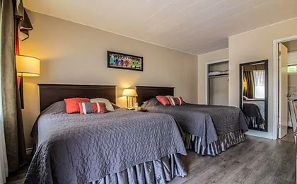 The White Horse Motel