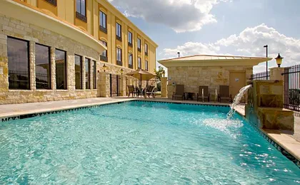 Holiday Inn Express and Suites Beeville By IHG