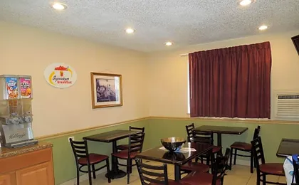 Super 8 by Wyndham Harrisonburg