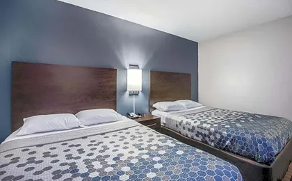 Econo Lodge Milwaukee Airport