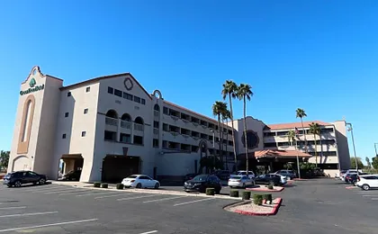 GreenTree Hotel Phoenix West