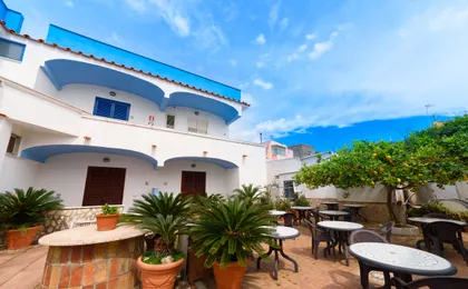 HOTEL CELESTE