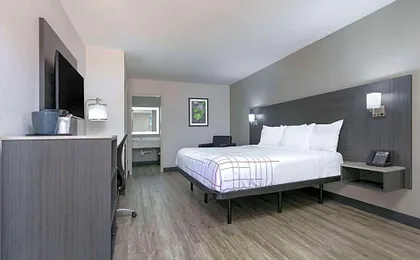 La Quinta Inn & Suites by Wyndham Dallas Uptown