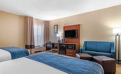 Comfort Inn & Suites Junction City - near Fort Riley