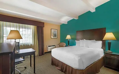 Best Western Plus Plattsburgh