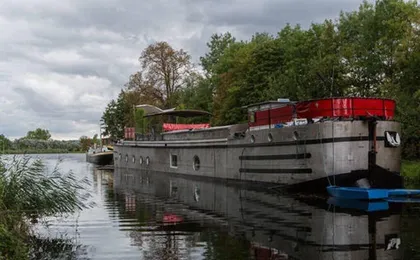 L'aparté Péniche Orphée