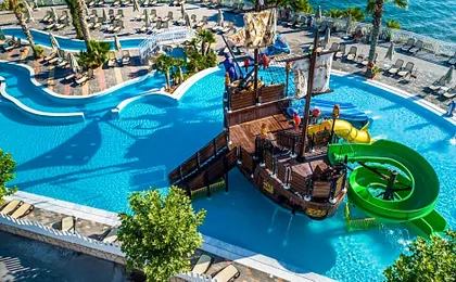 Star Beach Village & Water Park