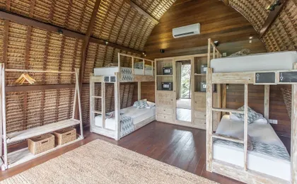 The Green Room Seminyak - Hostel
