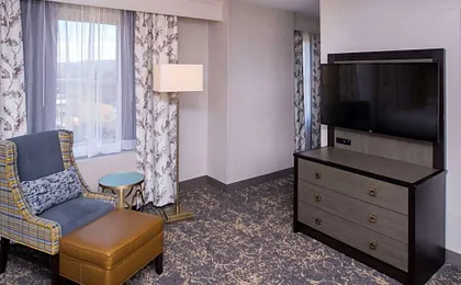 DoubleTree by Hilton Hotel Utica