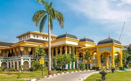 Grand Kanaya Hotel