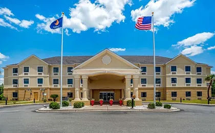 Comfort Inn & Suites Marianna I-10