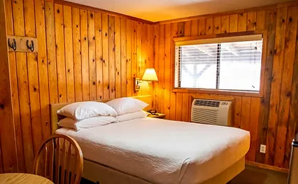 Red Stone Inn