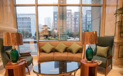 Tongnan Konglead Hotel