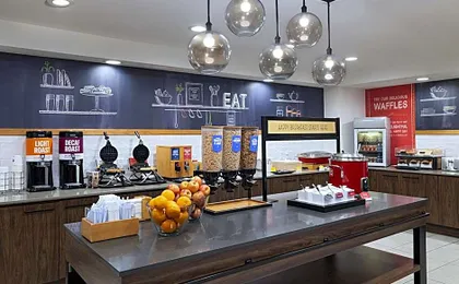 Hampton Inn & Suites Dallas-Lewisville/Vista Ridge Mall