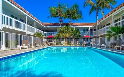 Studio 6 Suites Carpinteria, CA Santa Barbara South