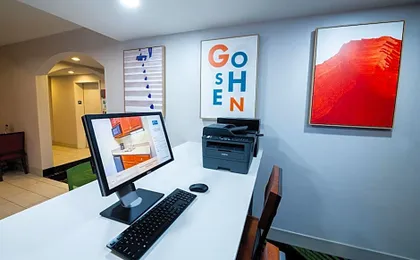 Holiday Inn Express Hotel & Suites Goshen By IHG