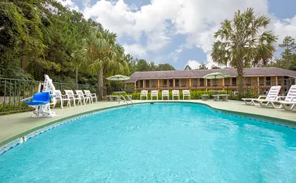 Howard Johnson by Wyndham Dothan