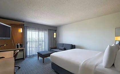 Courtyard by Marriott Austin The Domain Area
