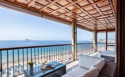 LEVANTE BEACH FRONT OF THE SEA Estacha
