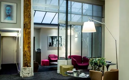 Hotel De La Place Du Louvre