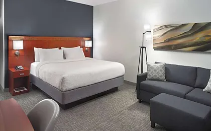 Courtyard by Marriott Charlotte Arrowood