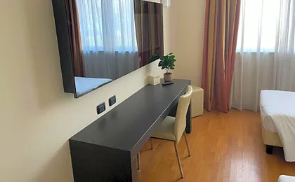 Elysium Hotel Raya