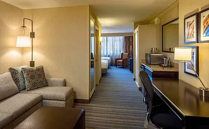 DoubleTree Suites By Hilton Minneapolis