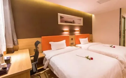 7-day Youpin Hotel (Beijing langxinzhuang metro station store)