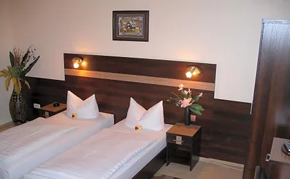 Hotel Elbe Street 34