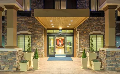 Holiday Inn Express & Suites Denver South - Castle Rock By IHG