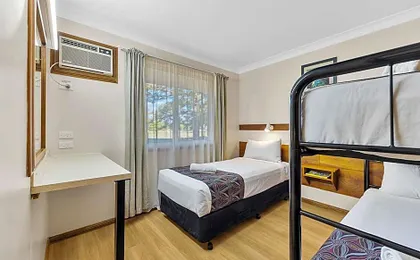Castlereagh Motor Inn