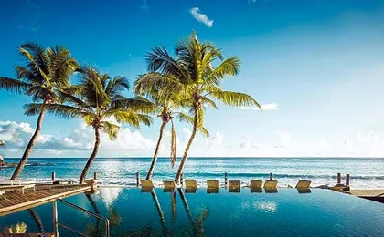 Carana Beach Hotel