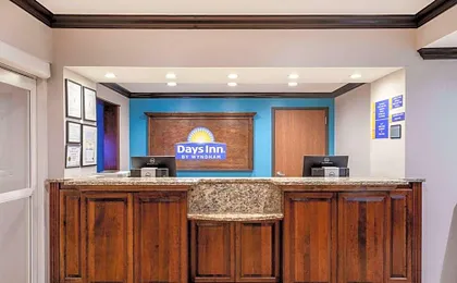 Days Inn by Wyndham Baton Rouge I-10