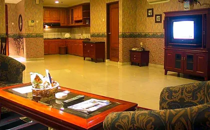 Travellers Suites Serviced Apartments