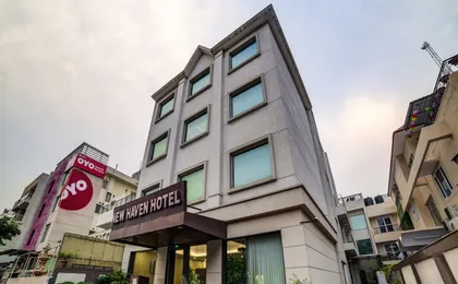 OYO 16011 Hotel Mohan International