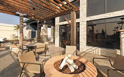 Country Inn & Suites by Radisson, Bakersfield, CA