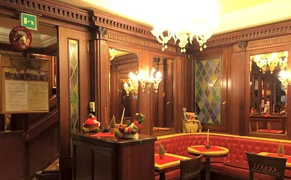Hotel Lux