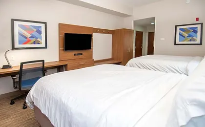 Holiday Inn Express Hotel & Suites Biloxi- Ocean Springs By IHG