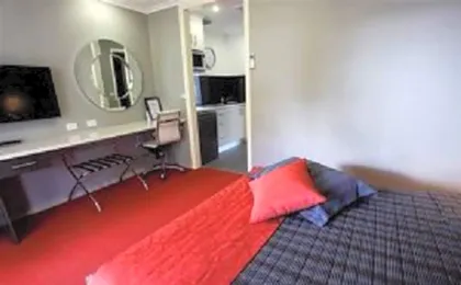 Cattlemans Country Motor Inn & Serviced Apartments