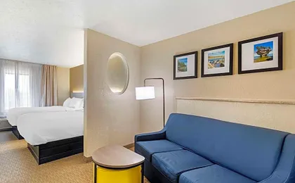 Comfort Suites Merrillville Near US 30