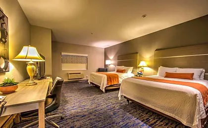 Best Western Plus Media Center Inn & Suites