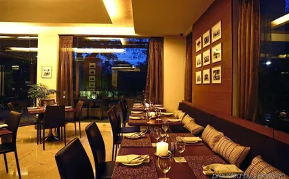 Udman Hotel Panchshila Park
