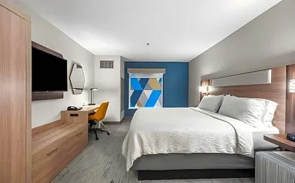 Holiday Inn Express Hotel & Suites Lincoln-Roseville Area By IHG