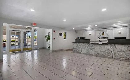 La Quinta Inn & Suites by Wyndham Stockton