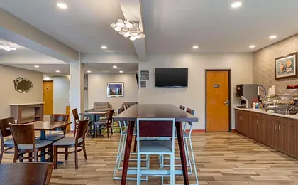 Best Western St. Clairsville Inn & Suites