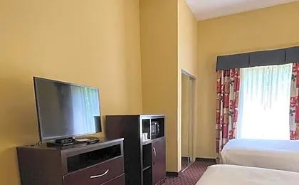 Comfort Suites Altoona North