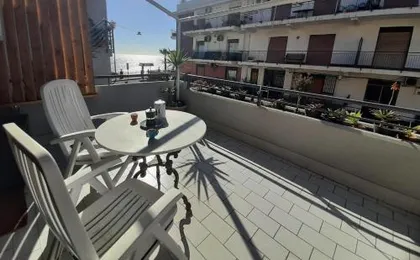 Casa Carolina, a 20 metri dal mare in pieno centro