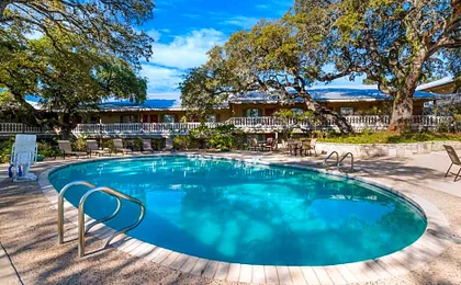 Best Western Sunday House Inn