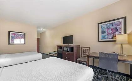 Best Western Plus Eastgate Inn & Suites