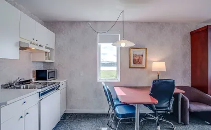 Quality Suites